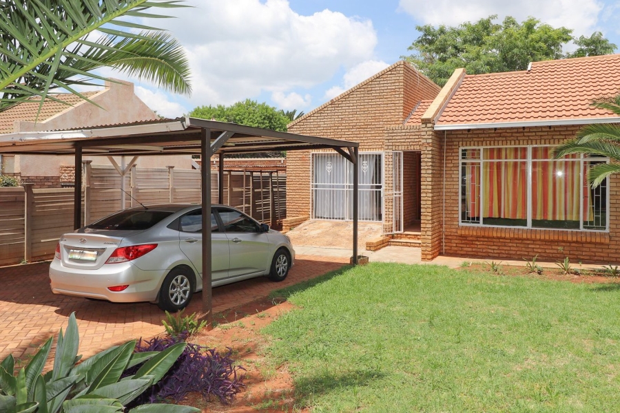 To Let 3 Bedroom Property for Rent in Doringkruin North West